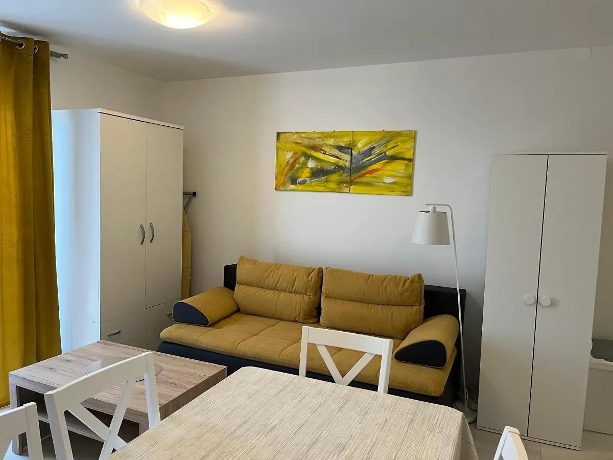 Apartments Zahtila - Berto Rabac