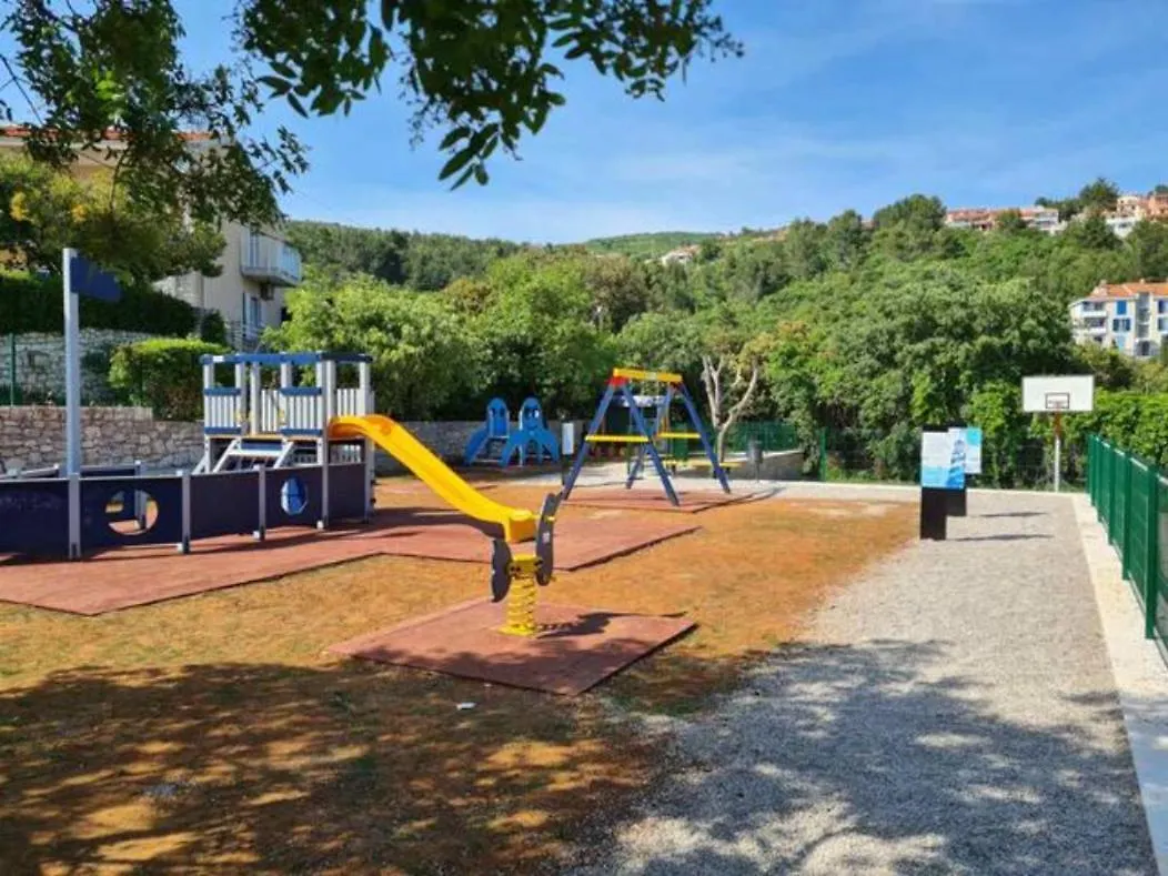 Apartments Zahtila - Berto Rabac